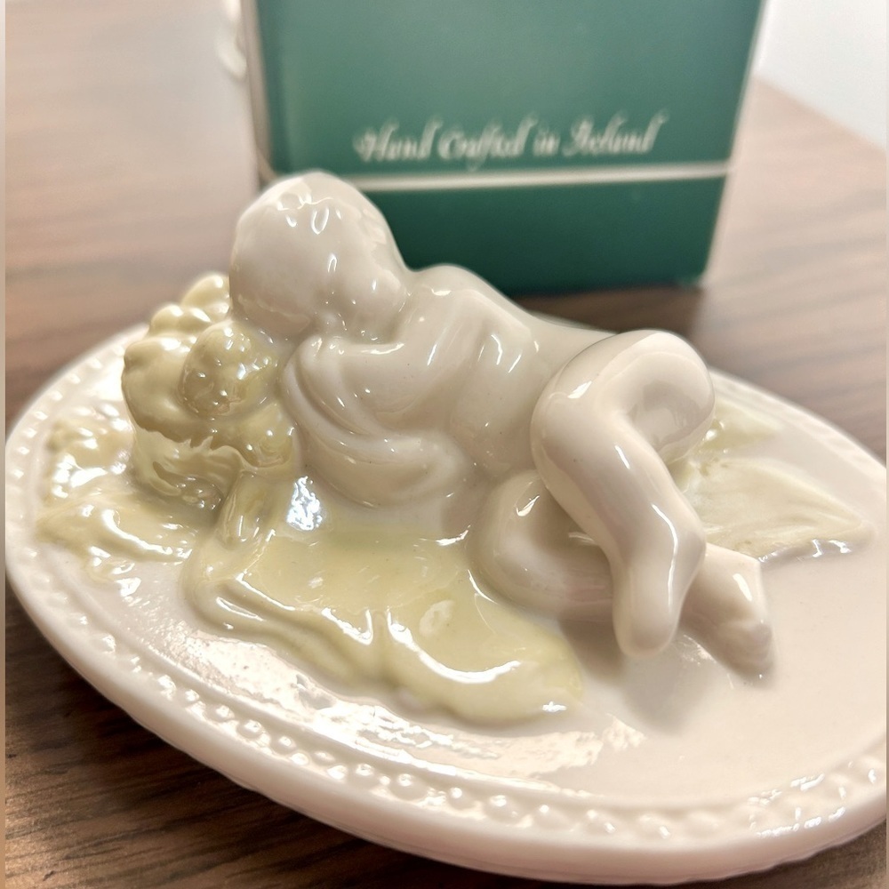Belleek Sleeping Baby Cherub Vintage Oval Trinket Box Lid ONLY #681